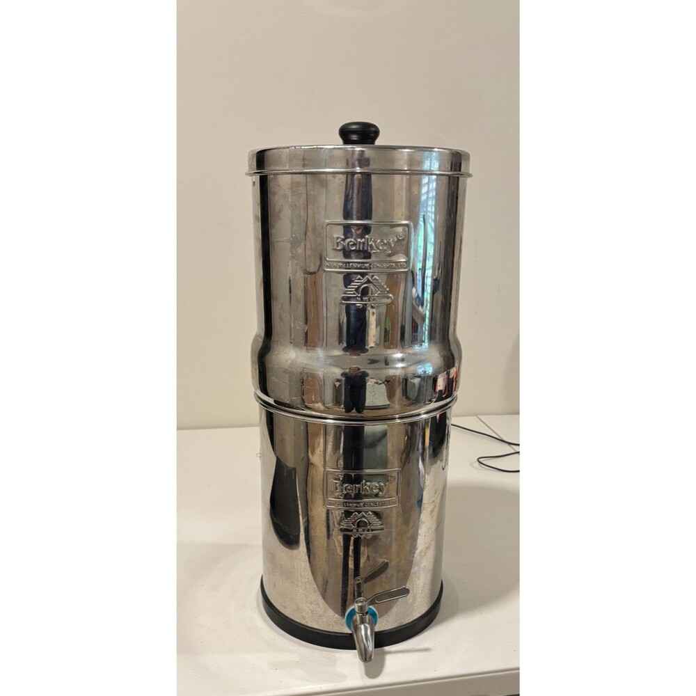 Big Berkey Stainless Steel Gravity-Fed Water Filter System 2.25 Gallon filters